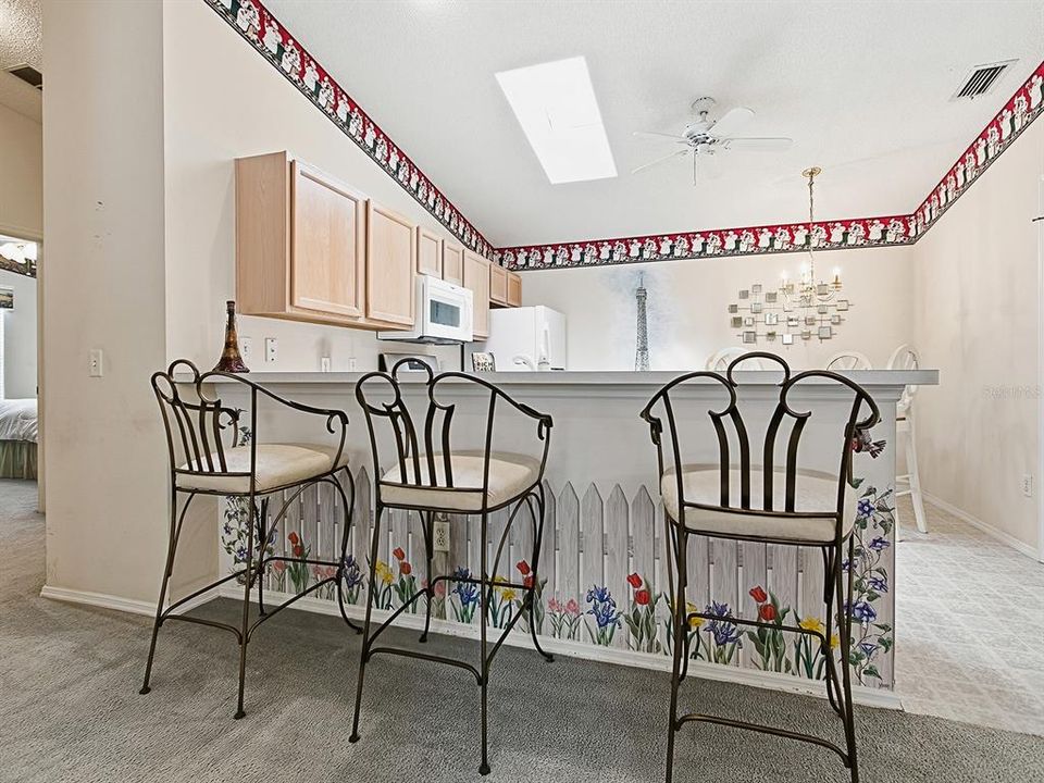 Active With Contract: $229,000 (2 beds, 2 baths, 1163 Square Feet)