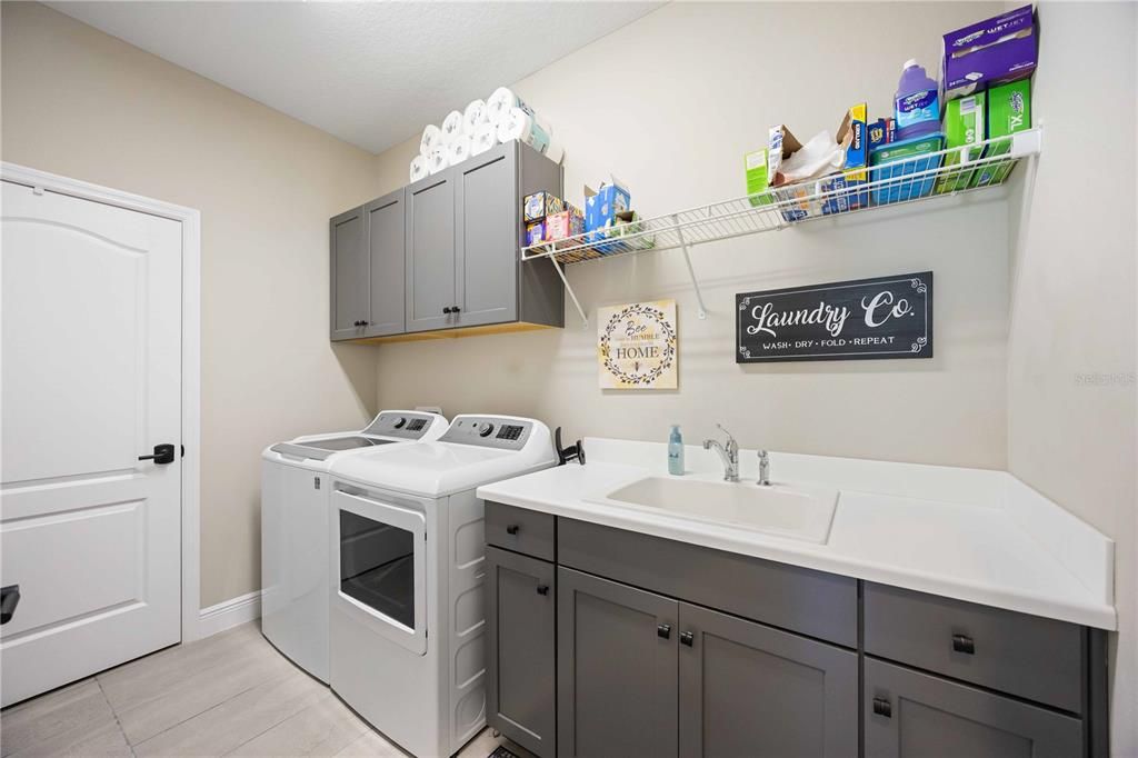 待售: $675,000 (3 贝兹, 2 浴室, 2066 平方英尺)