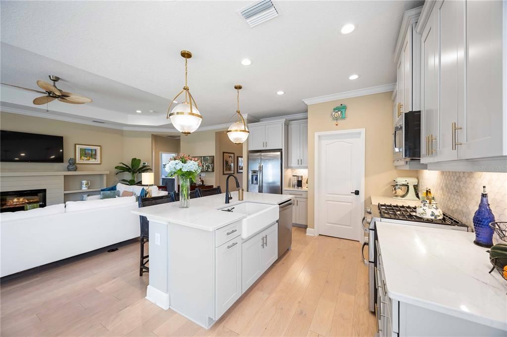 待售: $675,000 (3 贝兹, 2 浴室, 2066 平方英尺)