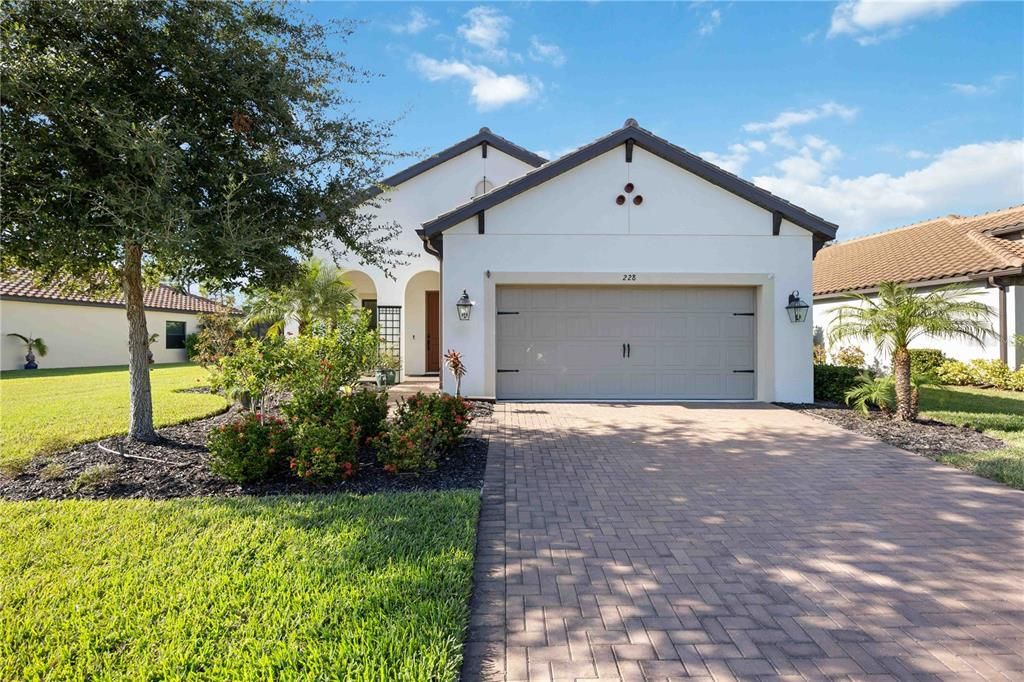 待售: $675,000 (3 贝兹, 2 浴室, 2066 平方英尺)