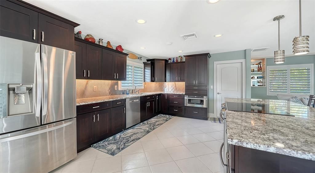 待售: $2,099,000 (2 贝兹, 2 浴室, 1772 平方英尺)