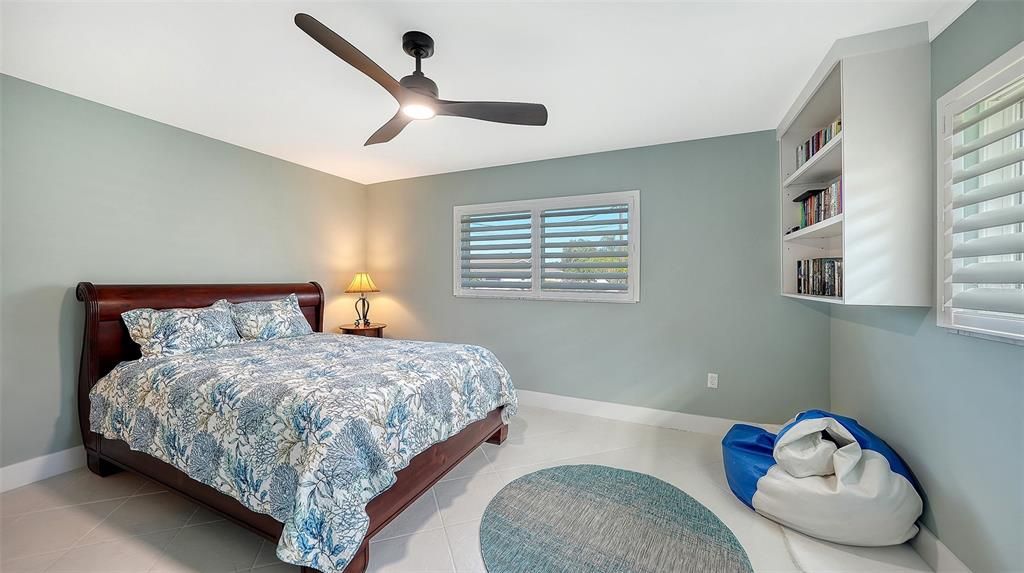 待售: $2,099,000 (2 贝兹, 2 浴室, 1772 平方英尺)