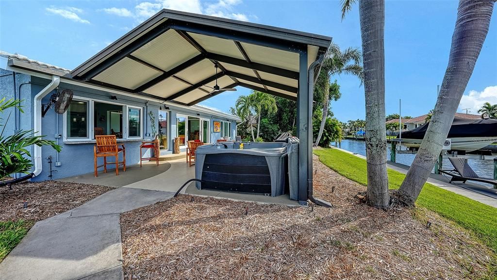 待售: $2,099,000 (2 贝兹, 2 浴室, 1772 平方英尺)