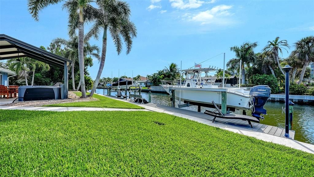 待售: $2,099,000 (2 贝兹, 2 浴室, 1772 平方英尺)