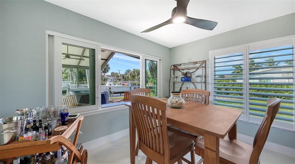 待售: $2,099,000 (2 贝兹, 2 浴室, 1772 平方英尺)