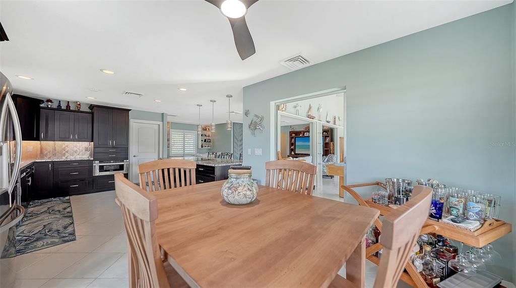 待售: $2,099,000 (2 贝兹, 2 浴室, 1772 平方英尺)