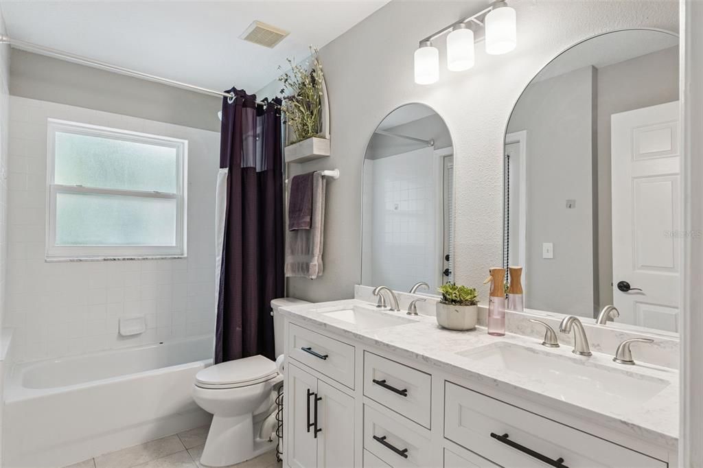 Active With Contract: $430,000 (4 beds, 2 baths, 2088 Square Feet)