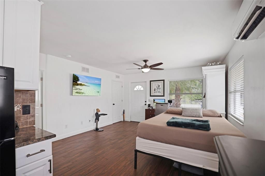 Active With Contract: $325,000 (4 beds, 2 baths, 1163 Square Feet)