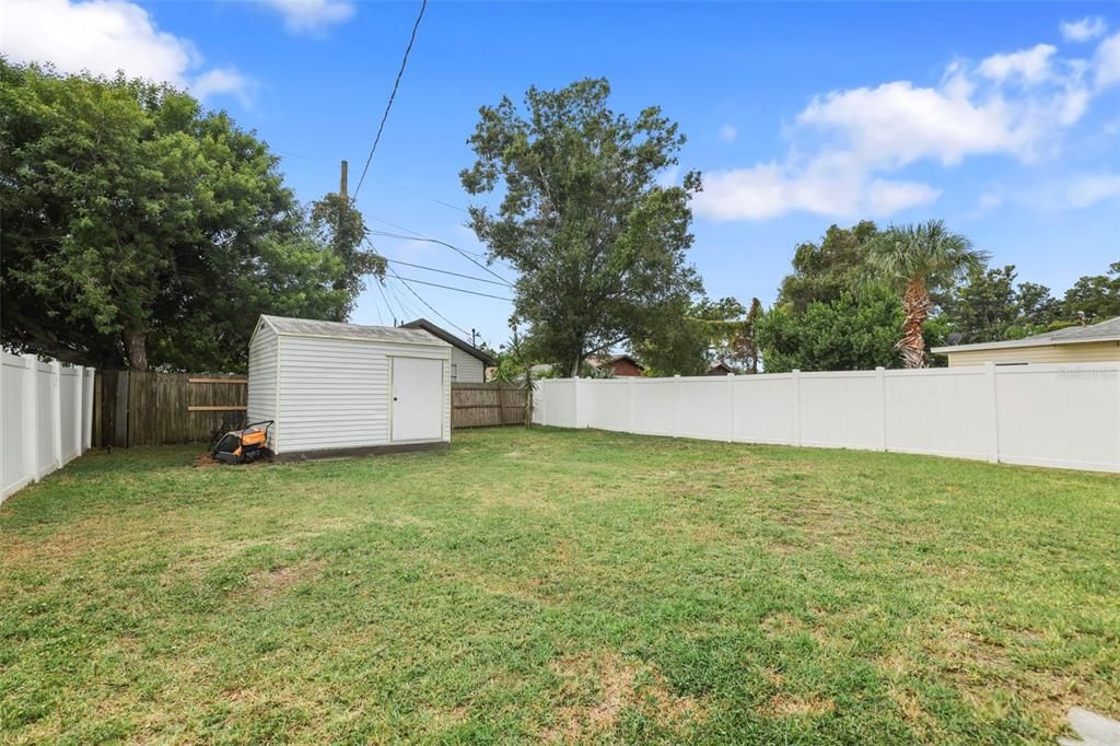 Active With Contract: $325,000 (4 beds, 2 baths, 1163 Square Feet)