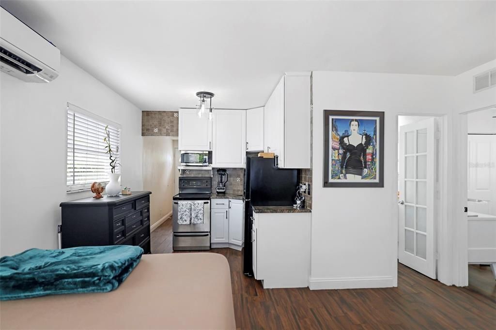 Active With Contract: $325,000 (4 beds, 2 baths, 1163 Square Feet)