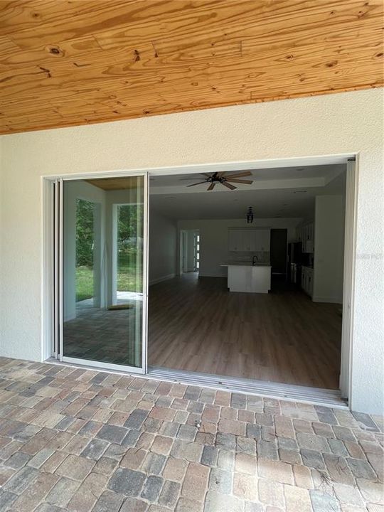 待售: $569,900 (4 贝兹, 3 浴室, 2267 平方英尺)