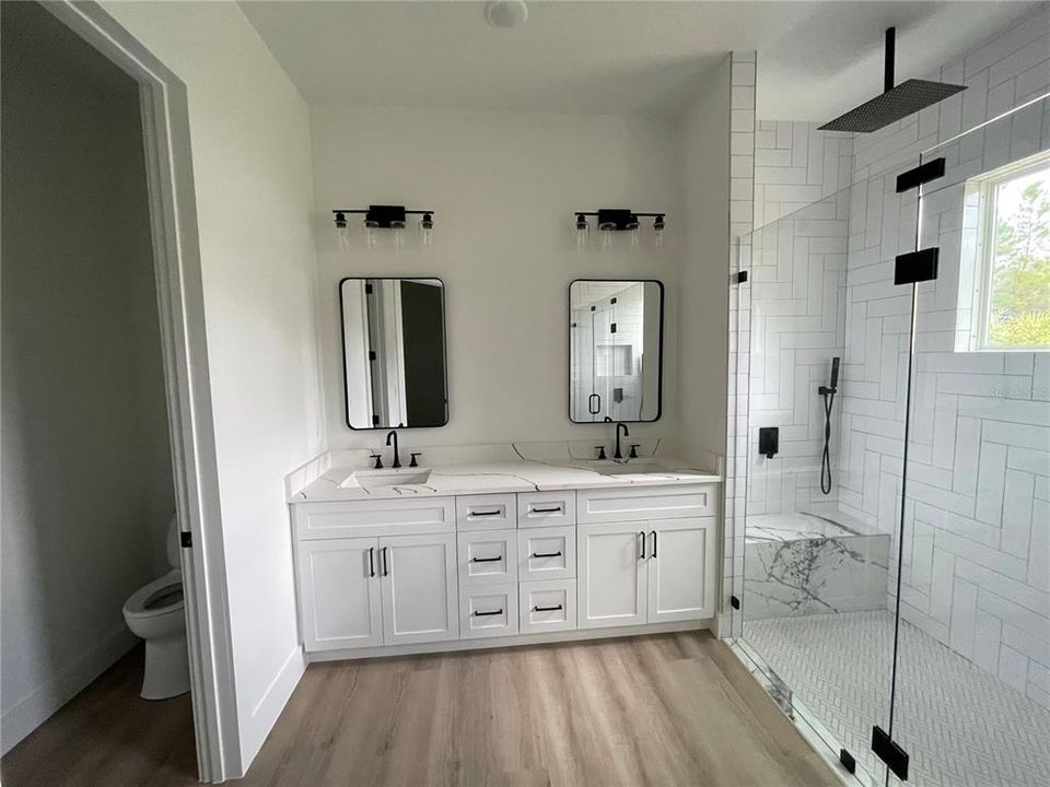 待售: $569,900 (4 贝兹, 3 浴室, 2267 平方英尺)