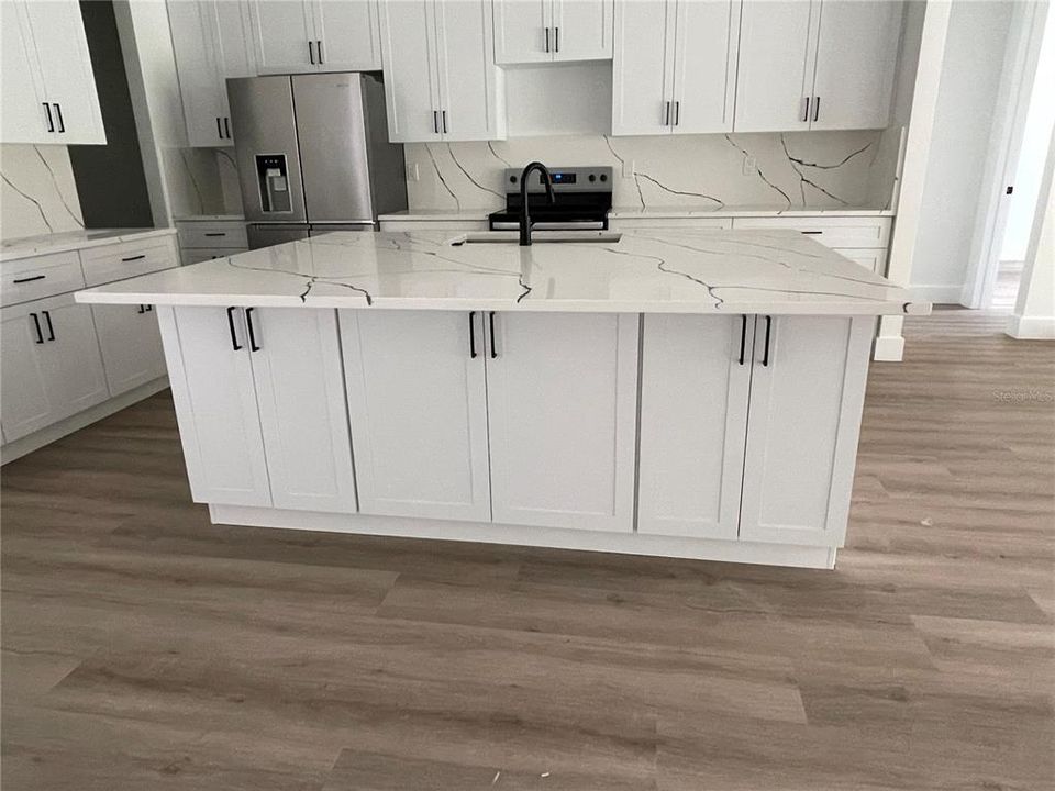 待售: $569,900 (4 贝兹, 3 浴室, 2267 平方英尺)