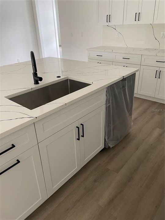 待售: $569,900 (4 贝兹, 3 浴室, 2267 平方英尺)