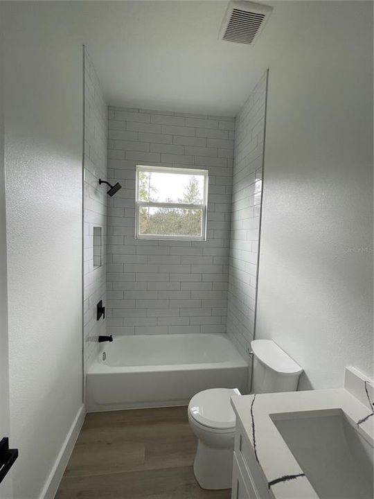 待售: $569,900 (4 贝兹, 3 浴室, 2267 平方英尺)