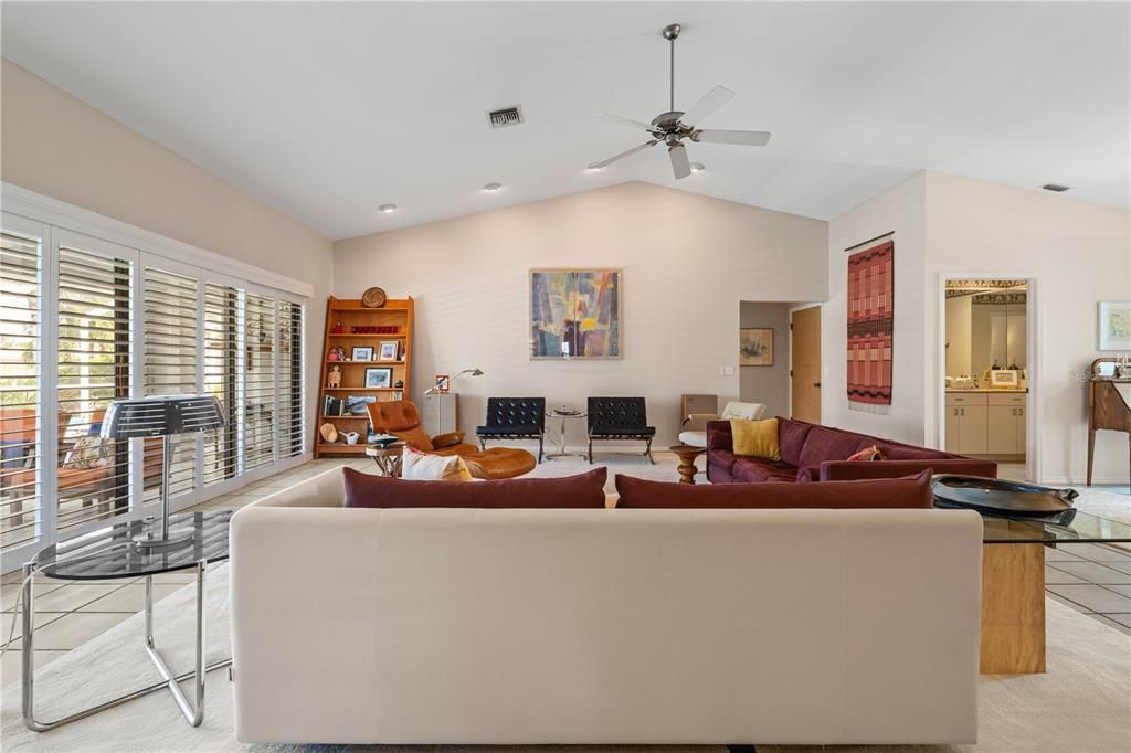 待售: $760,000 (3 贝兹, 2 浴室, 2474 平方英尺)