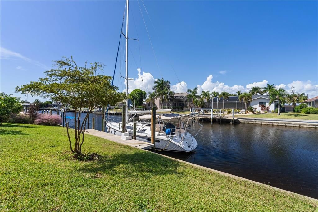 待售: $760,000 (3 贝兹, 2 浴室, 2474 平方英尺)