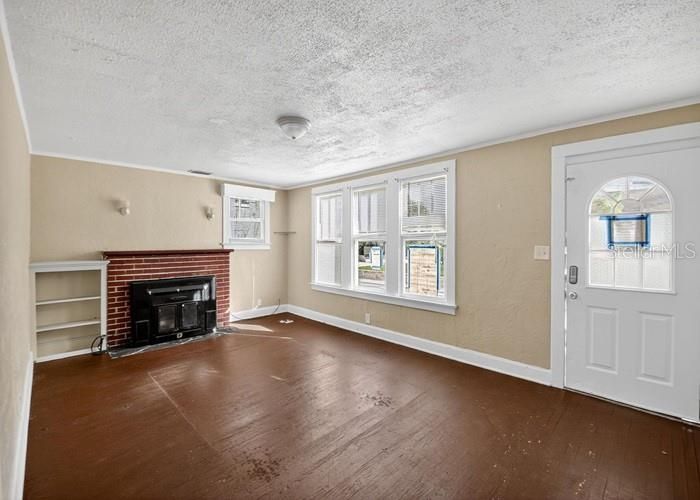 En Venta: $159,000 (3 camas, 1 baños, 1084 Pies cuadrados)