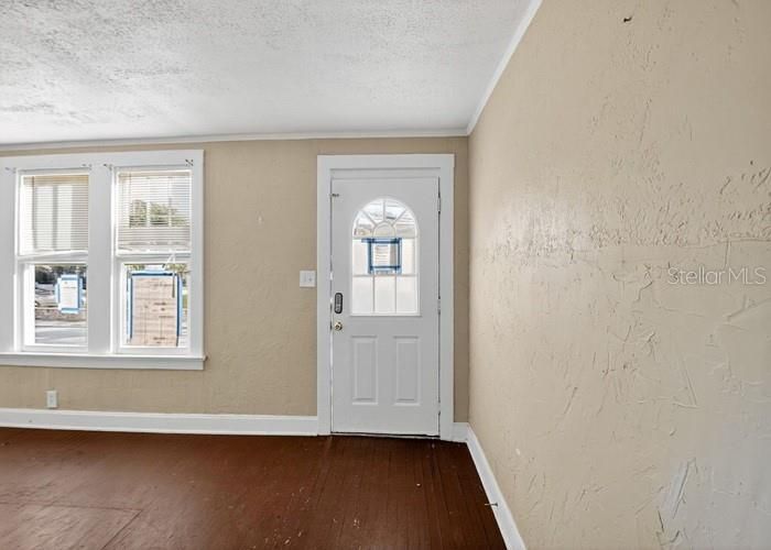 En Venta: $159,000 (3 camas, 1 baños, 1084 Pies cuadrados)