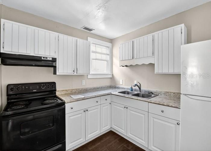 En Venta: $159,000 (3 camas, 1 baños, 1084 Pies cuadrados)