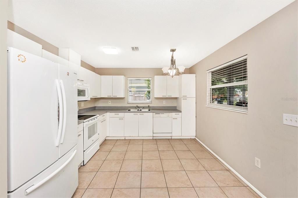 For Sale: $255,000 (3 beds, 1 baths, 1233 Square Feet)