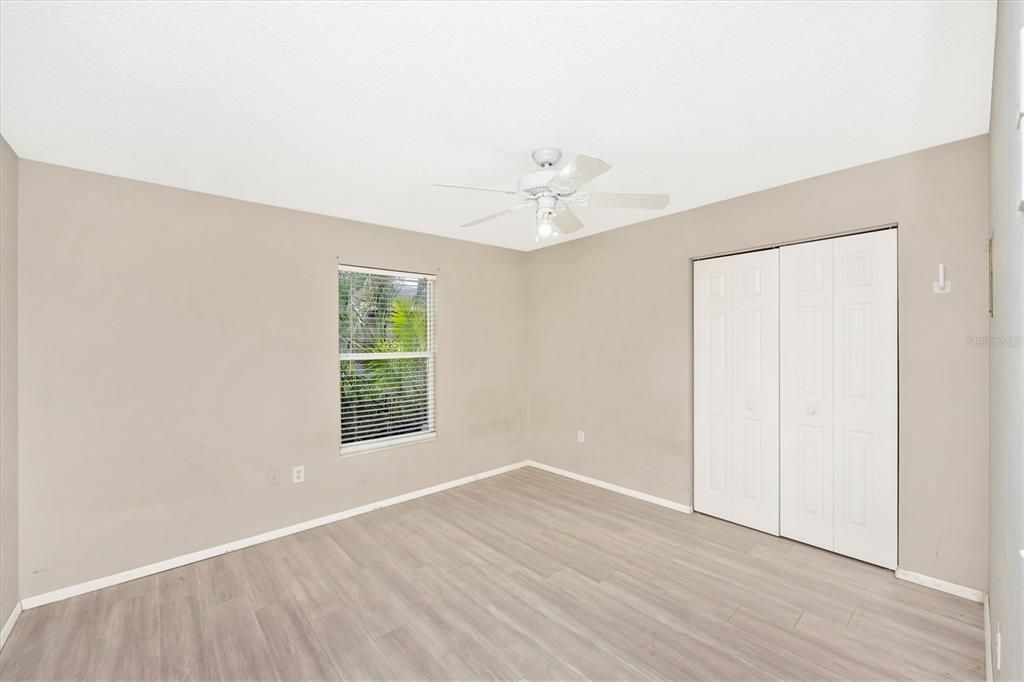 For Sale: $255,000 (3 beds, 1 baths, 1233 Square Feet)