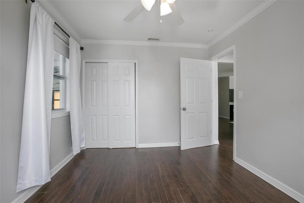 For Sale: $329,000 (4 beds, 3 baths, 1980.52 Square Feet)