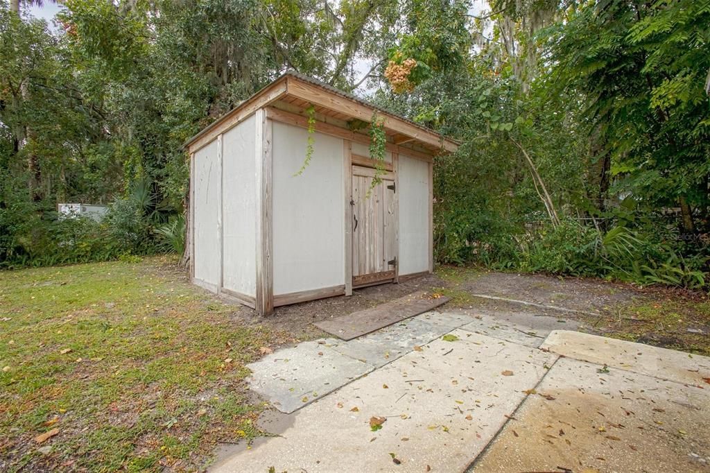 For Sale: $329,000 (4 beds, 3 baths, 1980.52 Square Feet)