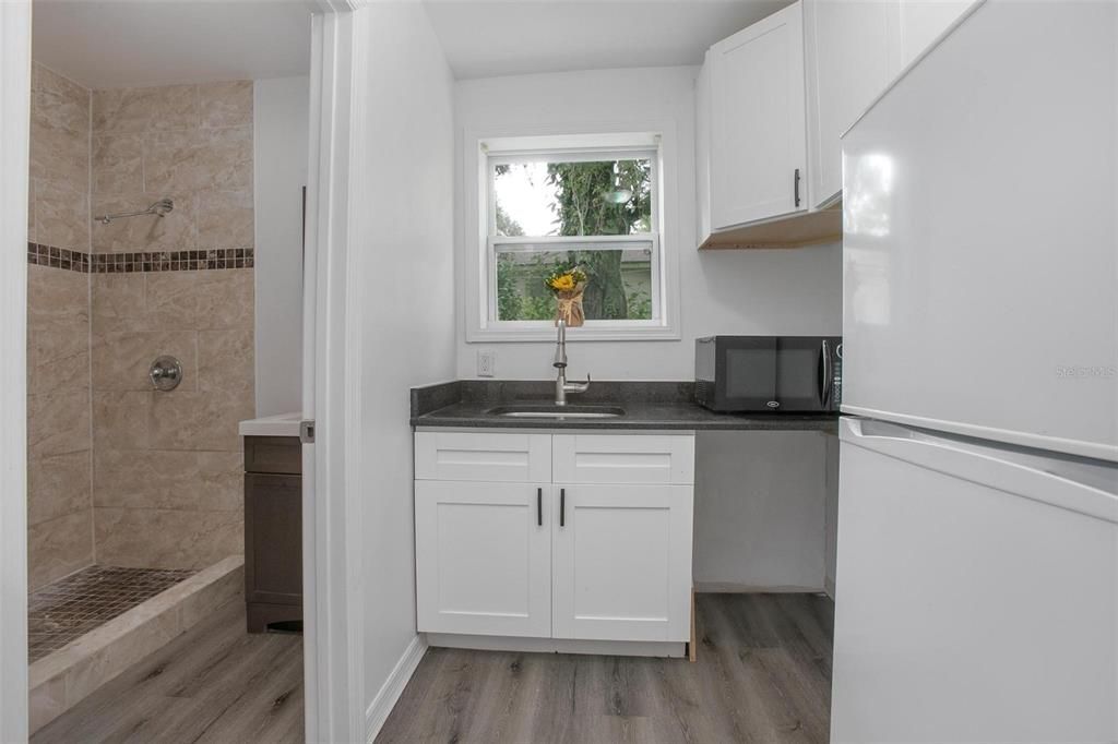 For Sale: $329,000 (4 beds, 3 baths, 1980.52 Square Feet)