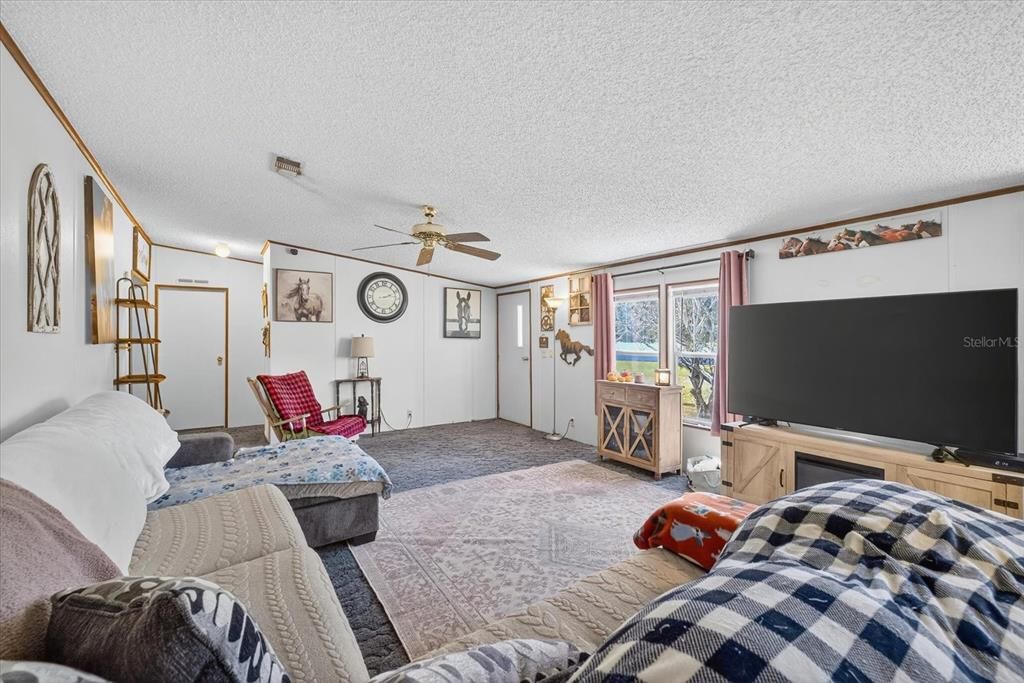 For Sale: $365,000 (4 beds, 2 baths, 2356 Square Feet)