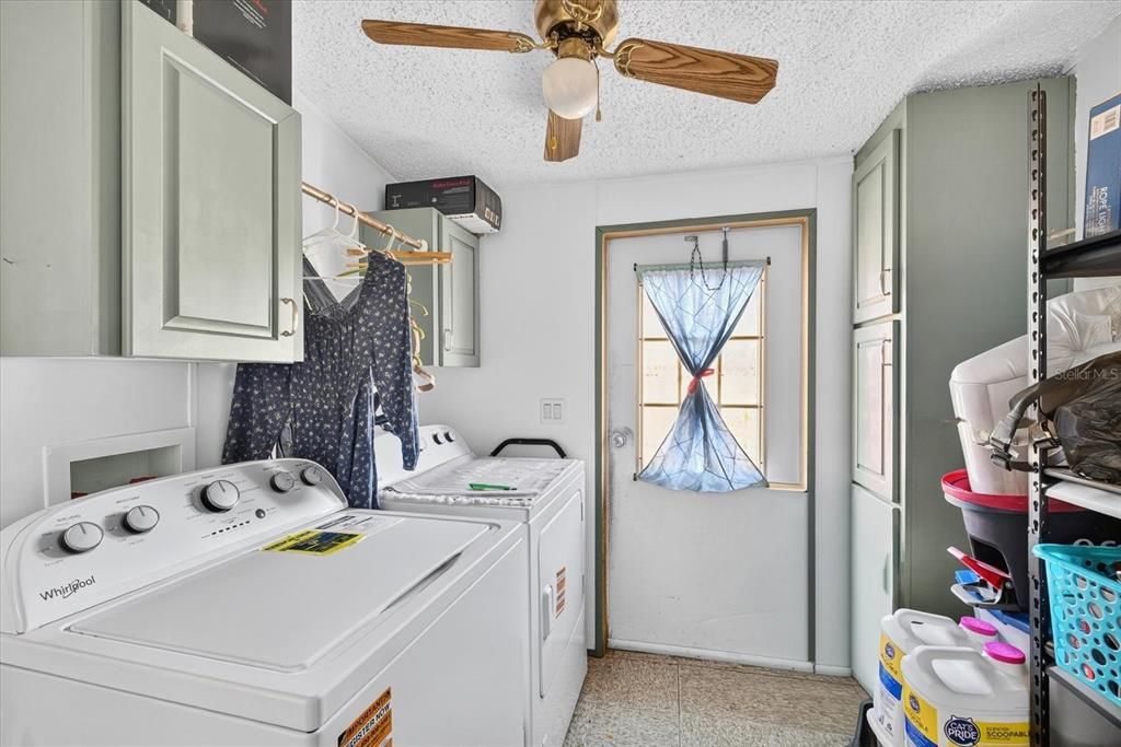 For Sale: $365,000 (4 beds, 2 baths, 2356 Square Feet)