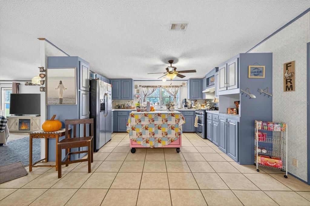 For Sale: $365,000 (4 beds, 2 baths, 2356 Square Feet)