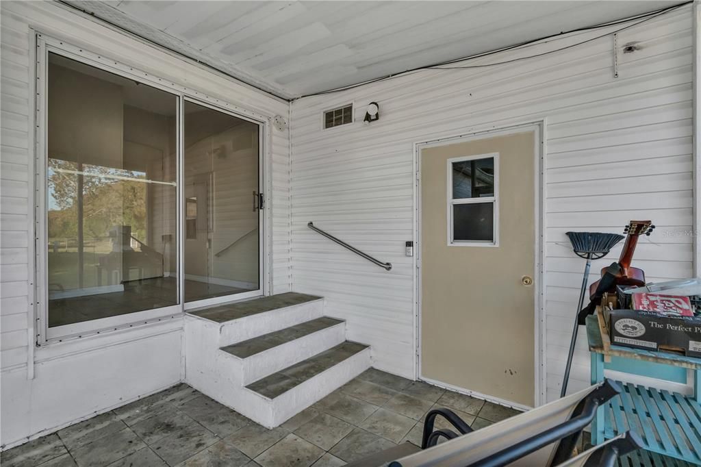 На продажу: $239,900 (2 спален, 2 ванн, 1397 Квадратных фут)