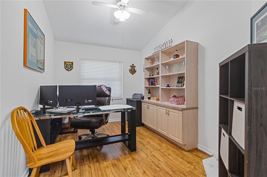 合同活跃: $448,900 (4 贝兹, 3 浴室, 3028 平方英尺)