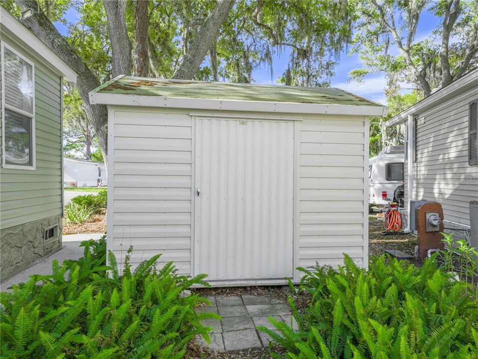 待售: $170,000 (2 贝兹, 2 浴室, 864 平方英尺)