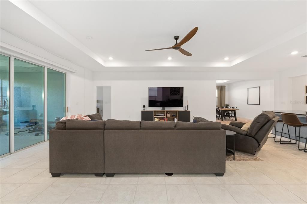 待售: $469,999 (4 贝兹, 3 浴室, 3034 平方英尺)