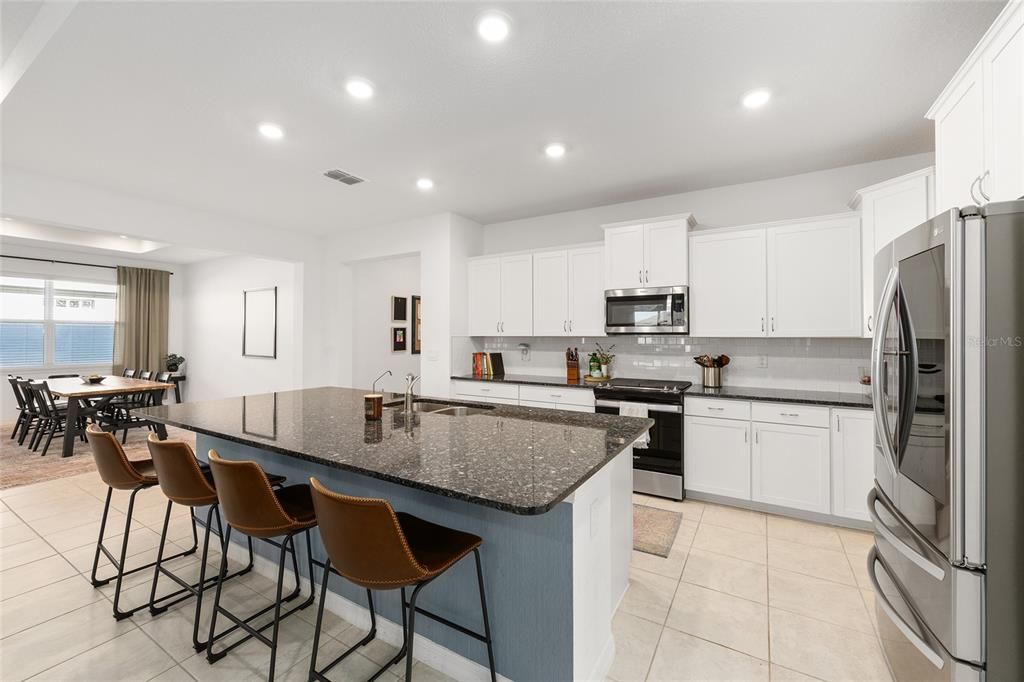 待售: $469,999 (4 贝兹, 3 浴室, 3034 平方英尺)