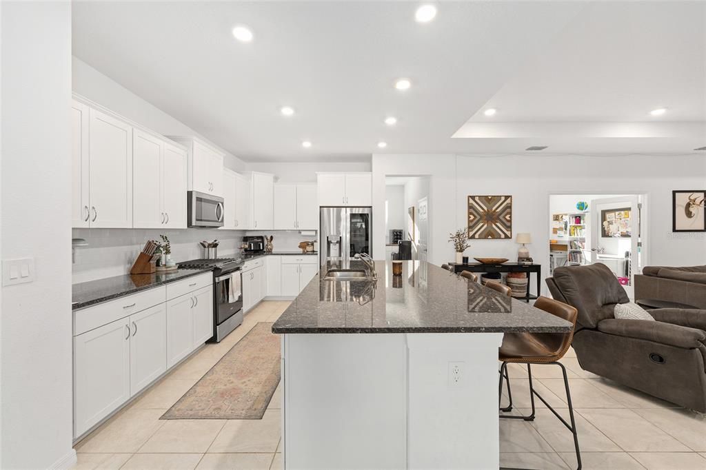 待售: $469,999 (4 贝兹, 3 浴室, 3034 平方英尺)