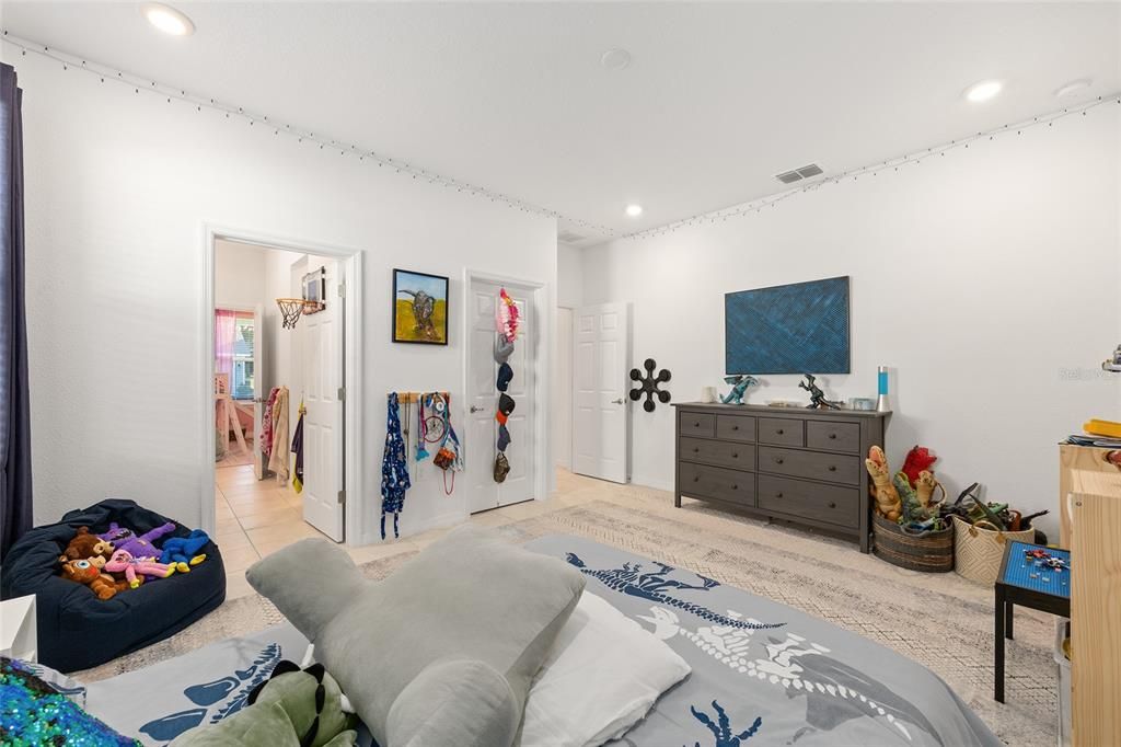 待售: $469,999 (4 贝兹, 3 浴室, 3034 平方英尺)