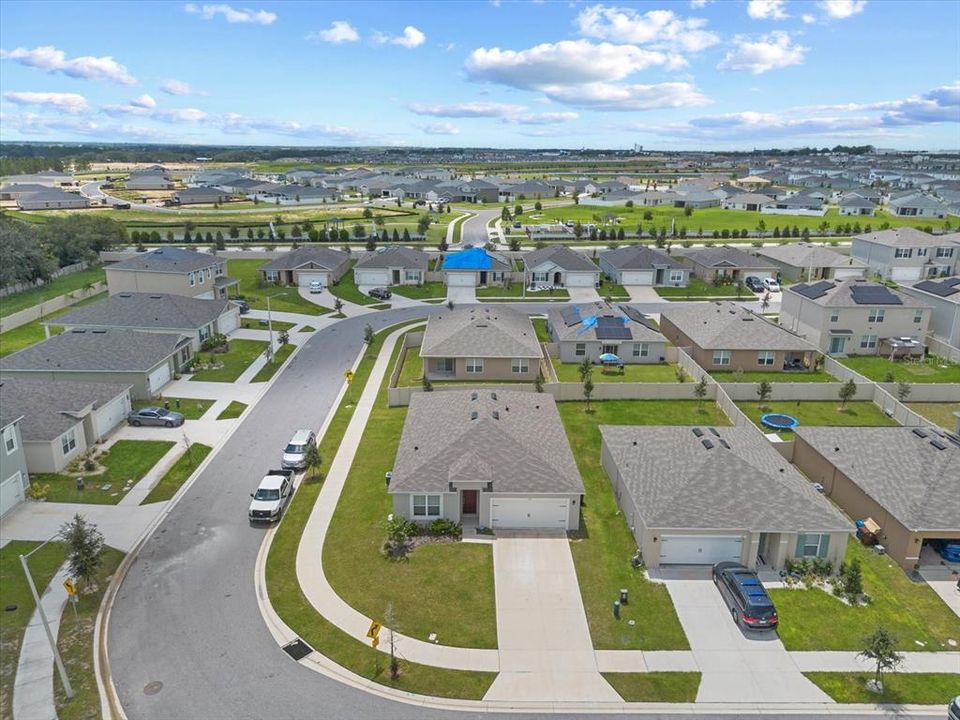 For Rent: $2,150 (4 beds, 2 baths, 1867 Square Feet)