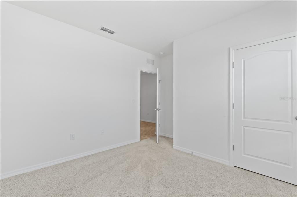 For Rent: $2,150 (4 beds, 2 baths, 1867 Square Feet)