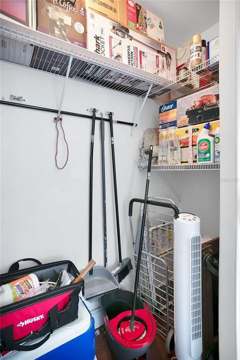 待售: $250,000 (3 贝兹, 2 浴室, 1274 平方英尺)