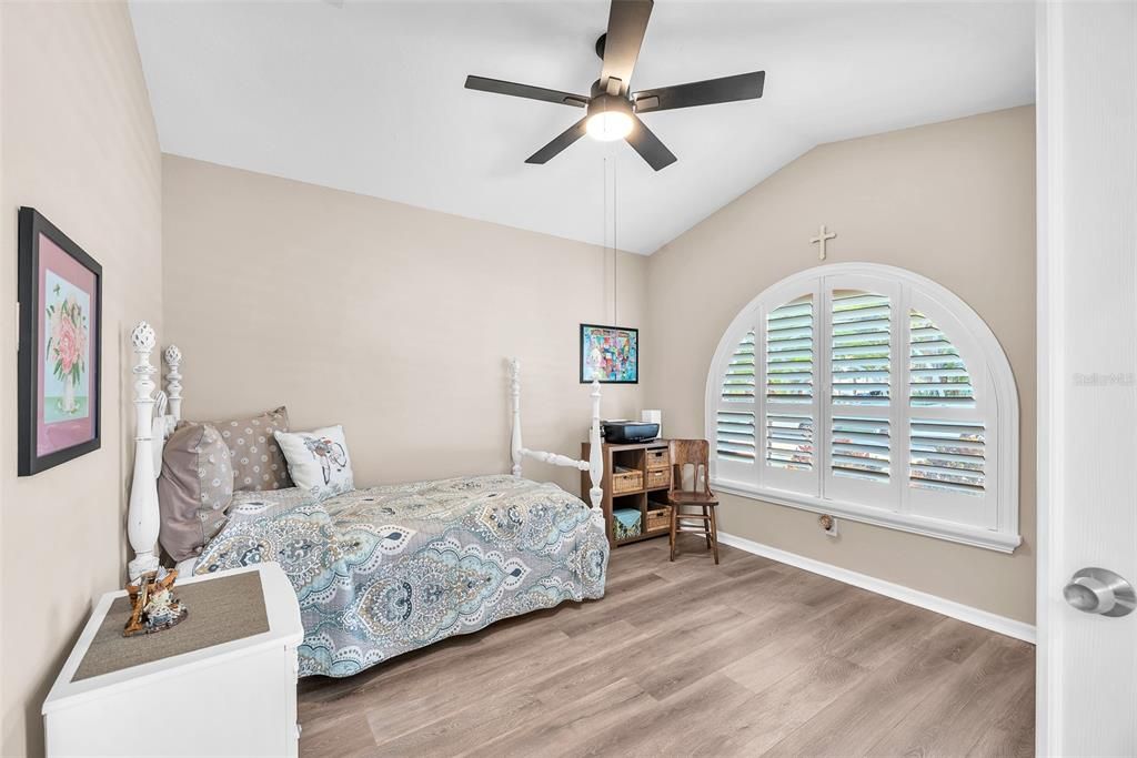 For Sale: $469,900 (4 beds, 2 baths, 1813 Square Feet)