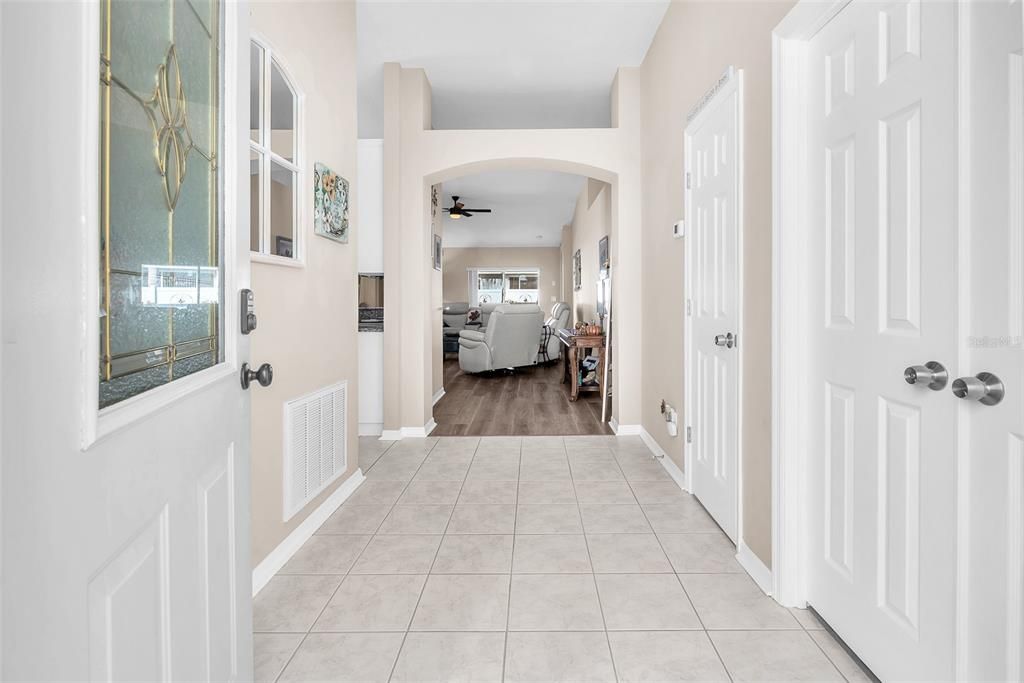 For Sale: $469,900 (4 beds, 2 baths, 1813 Square Feet)