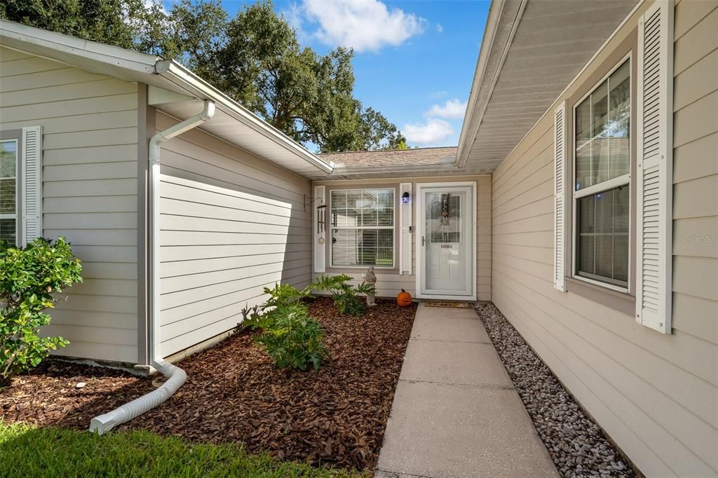 На продажу: $349,900 (3 спален, 2 ванн, 1671 Квадратных фут)