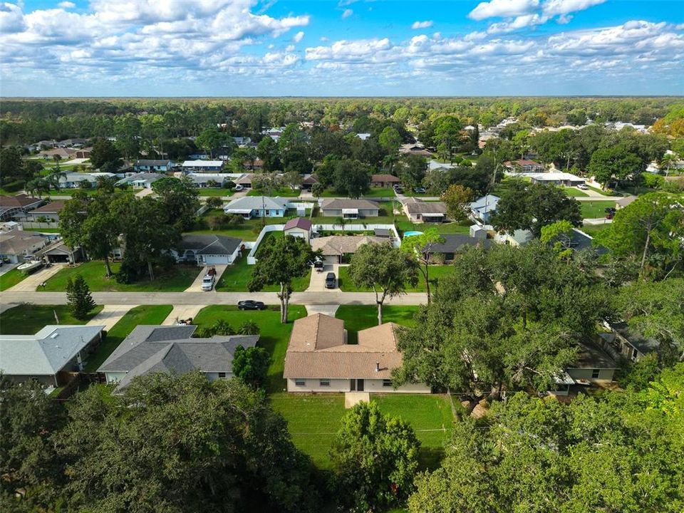 На продажу: $349,900 (3 спален, 2 ванн, 1671 Квадратных фут)