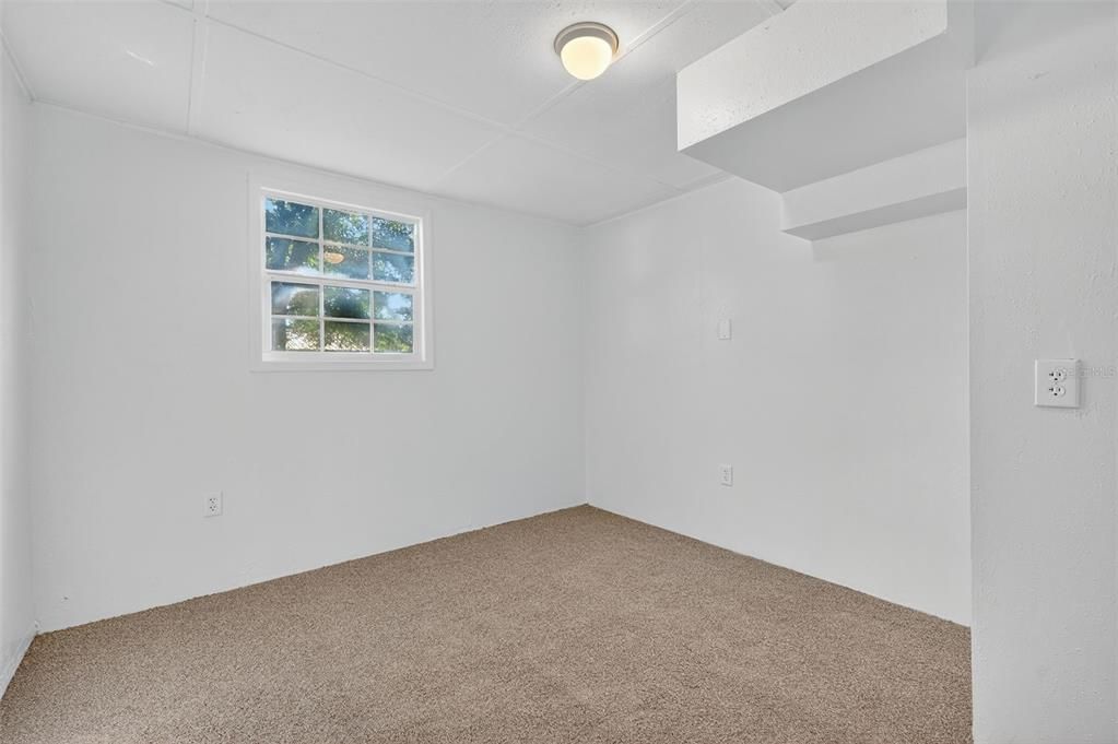 待售: $239,900 (3 贝兹, 1 浴室, 1350 平方英尺)