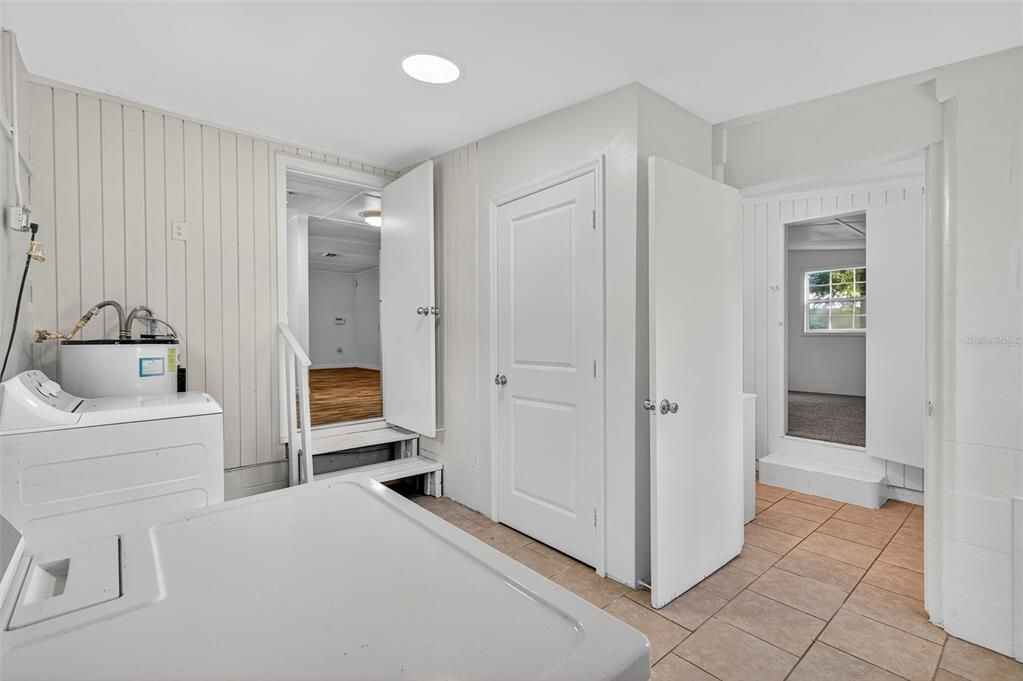 待售: $239,900 (3 贝兹, 1 浴室, 1350 平方英尺)