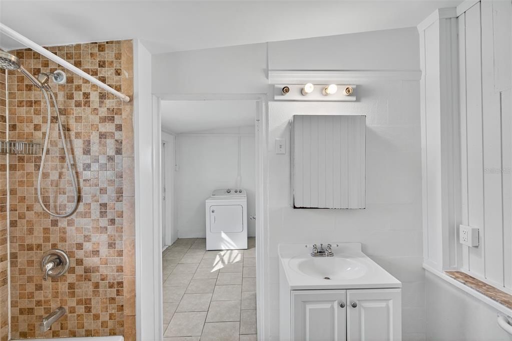 待售: $239,900 (3 贝兹, 1 浴室, 1350 平方英尺)