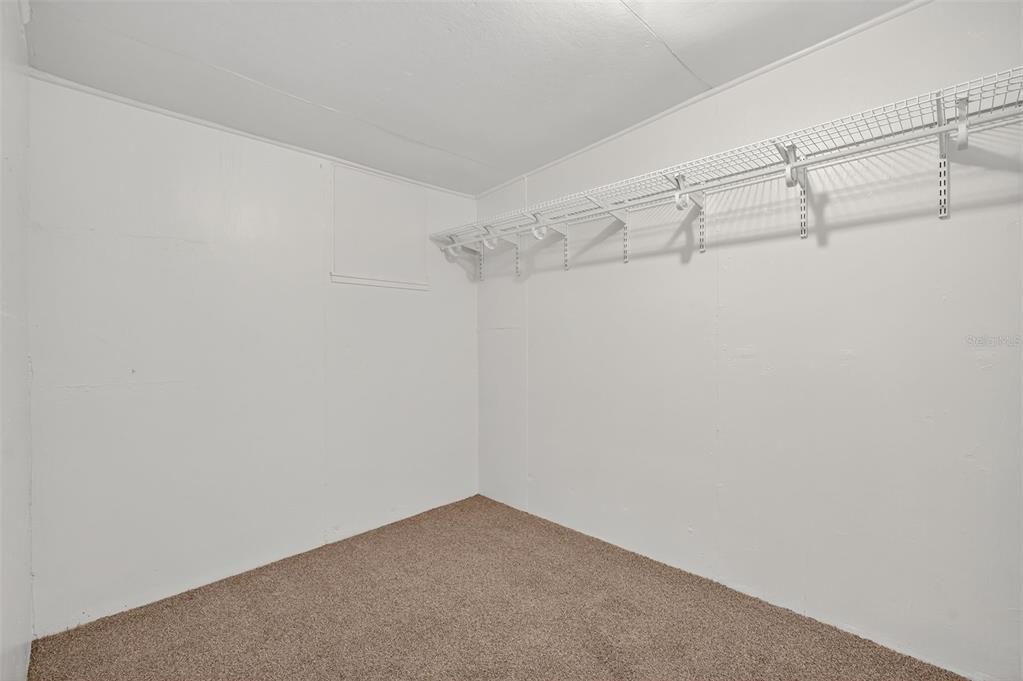 待售: $239,900 (3 贝兹, 1 浴室, 1350 平方英尺)